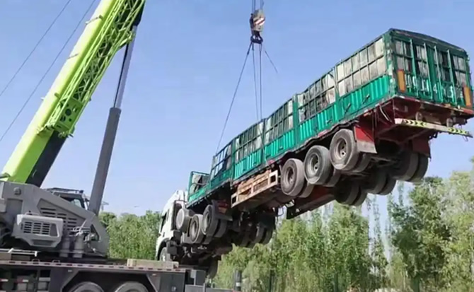 霍山道路脱困救援案例
